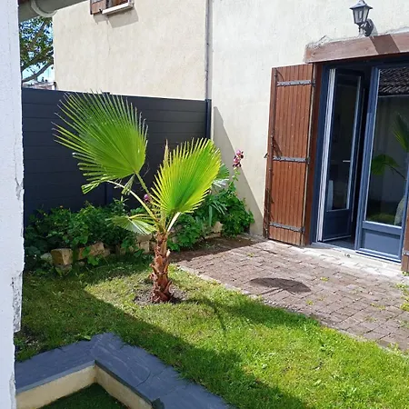 Maison 40m² et terrasse Sainte-Savine Buitenkant foto